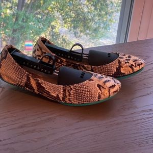 Tieks Sand snakes Size 9